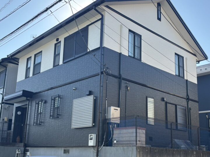 スタイリッシュでメリハリのあるツートン配色！！　外壁塗装工事・屋根塗装工事　　 川口市差間　 I様　｜埼玉県川口市、蕨市の外壁塗装・屋根塗装専門店カワグチペイント　口コミ評判No,1！