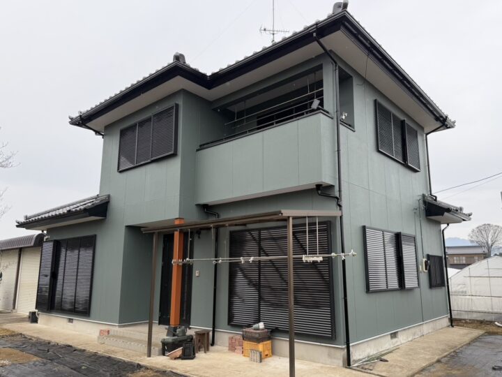 ナチュラルでありながら個性のある外観に仕上がりました！！　　外壁塗装工事　　 茨城県石岡市　 K様邸　｜埼玉県川口市、蕨市の外壁塗装・屋根塗装専門店カワグチペイント　口コミ評判No,1！